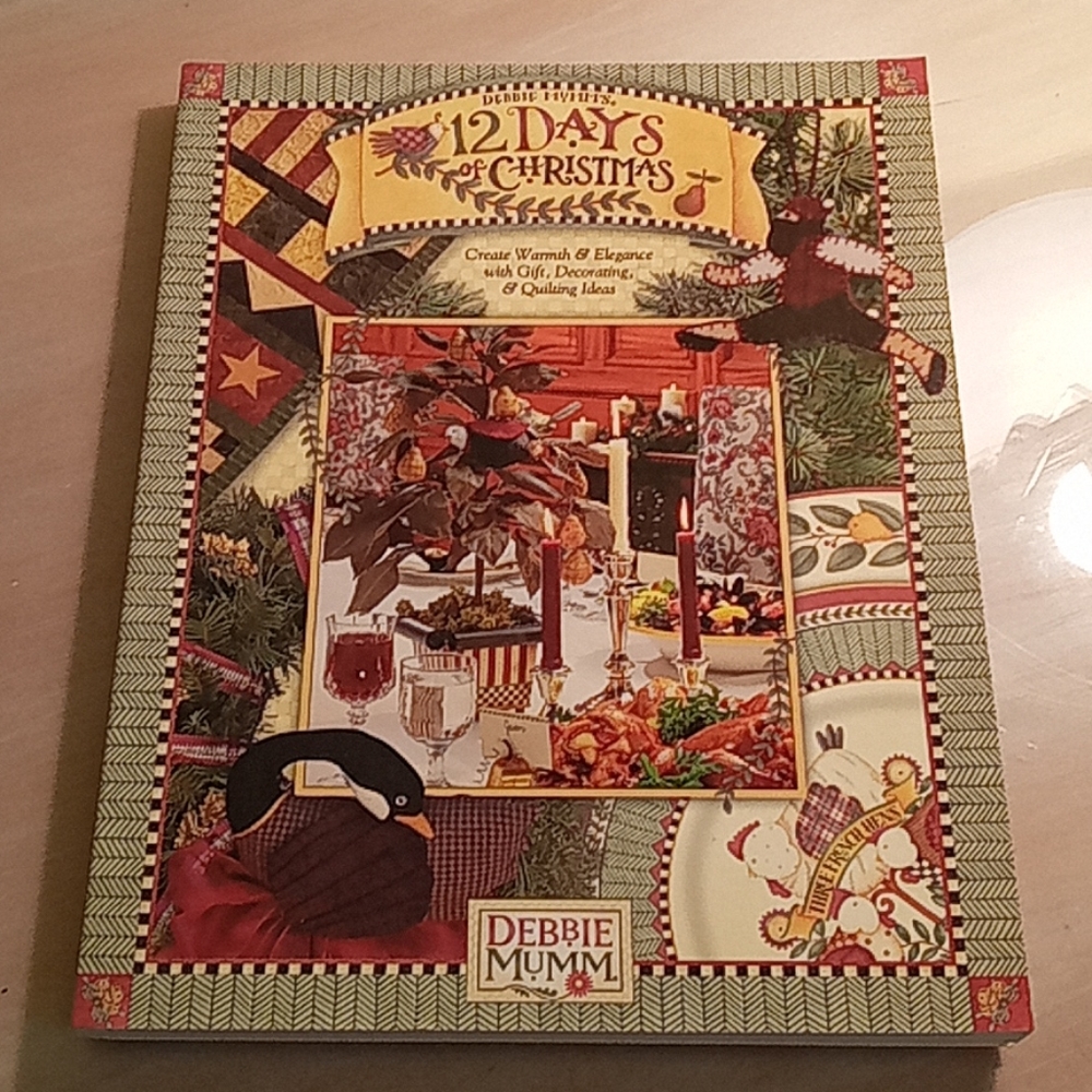 Book: "Debbie Mumm 12 Days of Christmas"